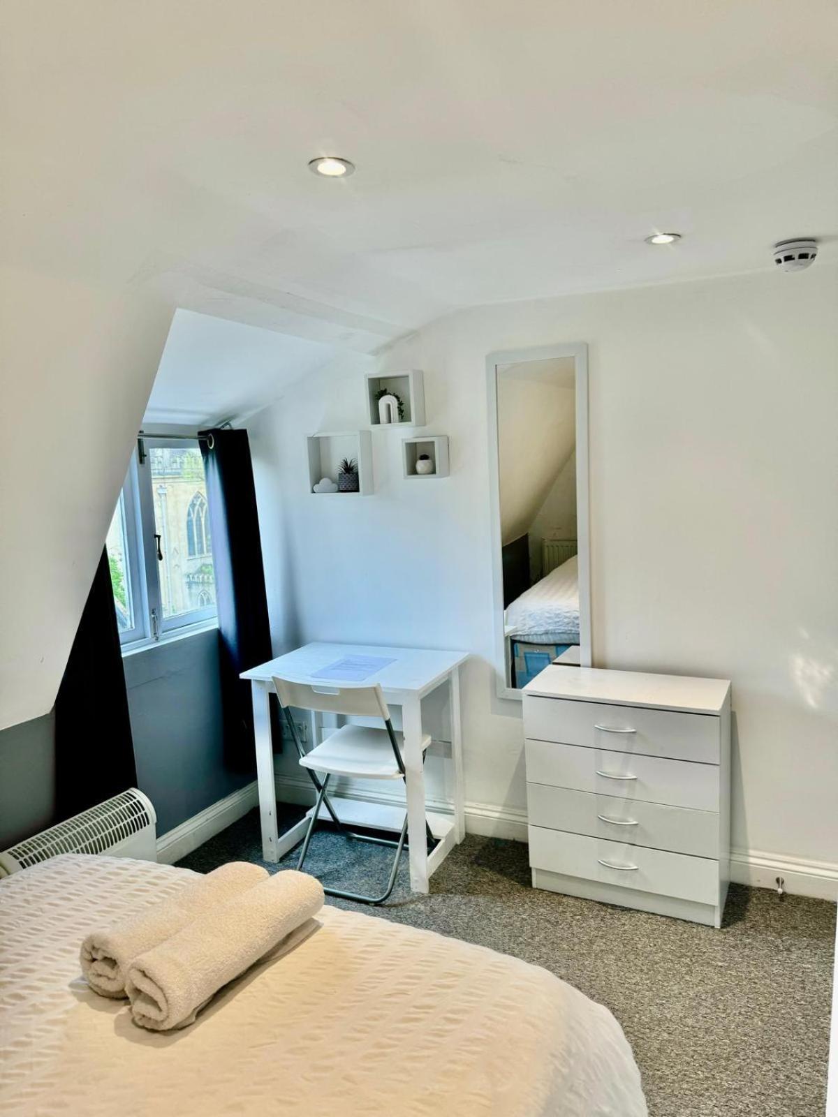 Comfortable City Centre Room Bristol Bagian luar foto